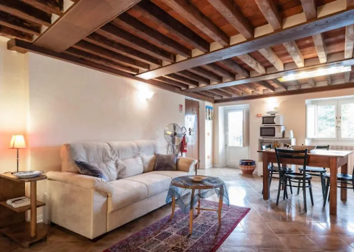La Gemma Di Elena Bed & Breakfast 2*