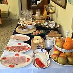 La Gemma Di Elena Lucca
