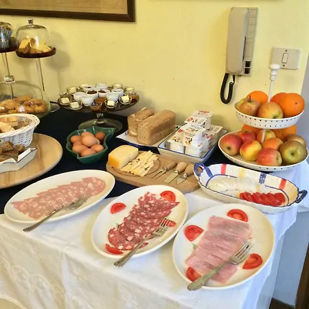 La Gemma Di Elena Bed & Breakfast 2*